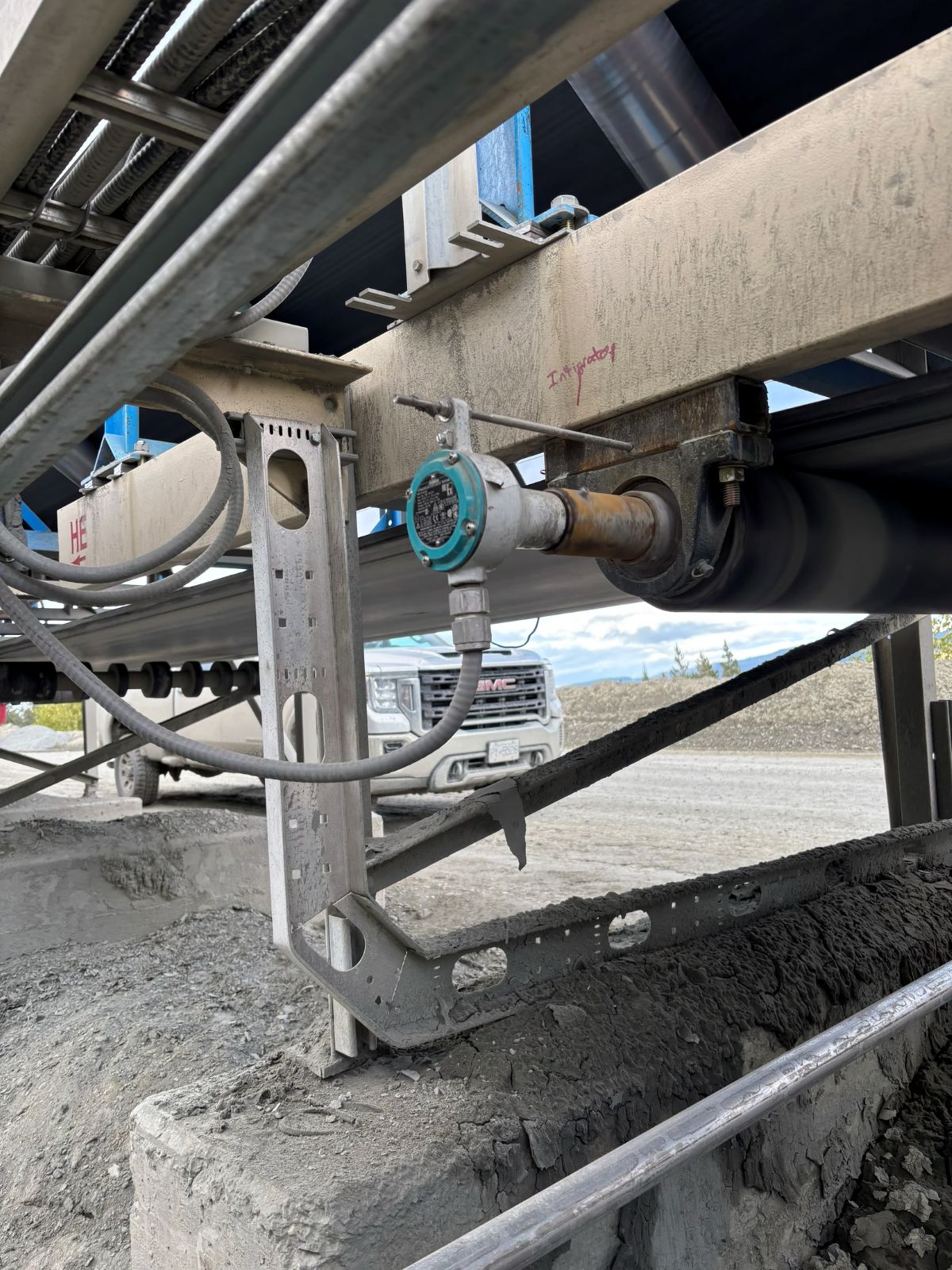 Siemens speed sensor installed on a conveyor during field service